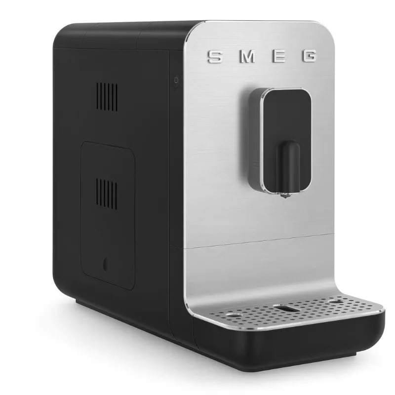 Machine à café automatique Smeg BCC11