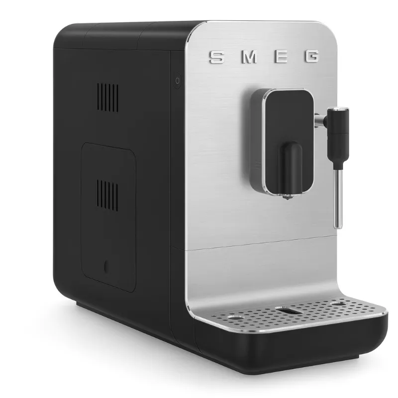Machine à café automatique Smeg BCC12