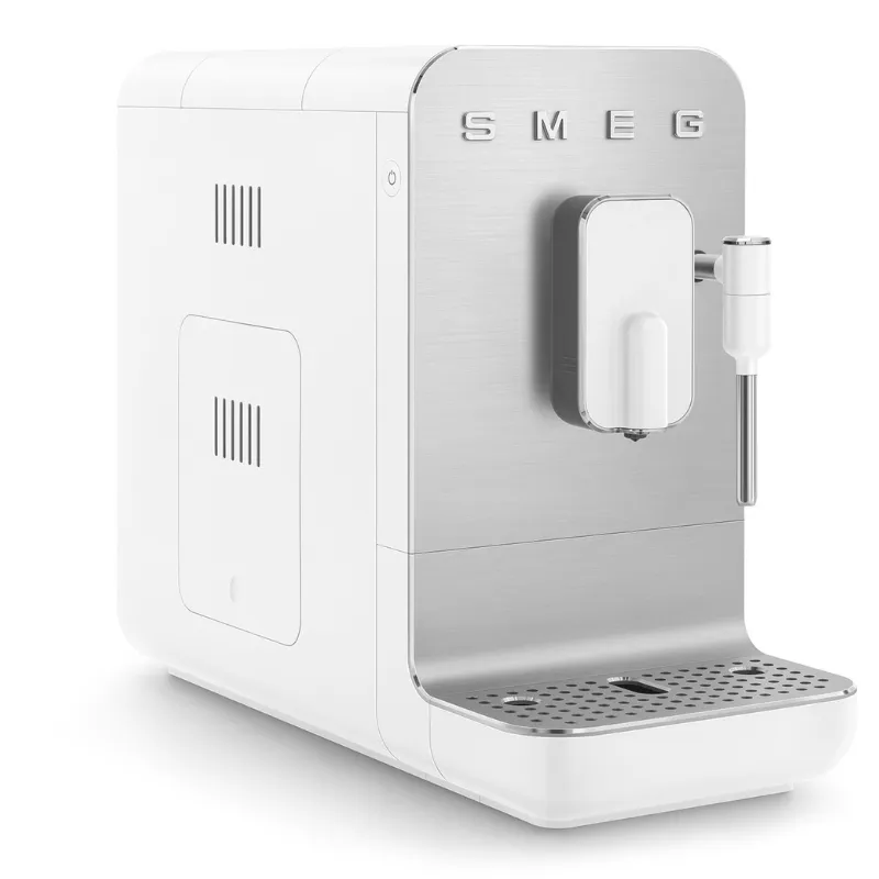 Machine à café automatique Smeg BCC12